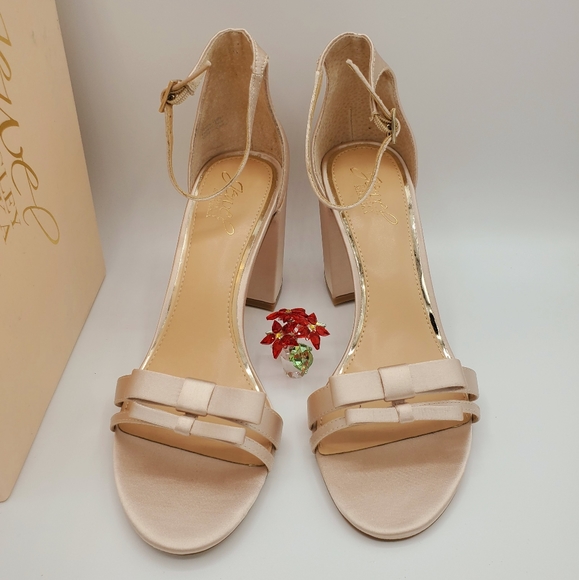 Badgley Mischka Jewel Rio heels NIB - Picture 5 of 8